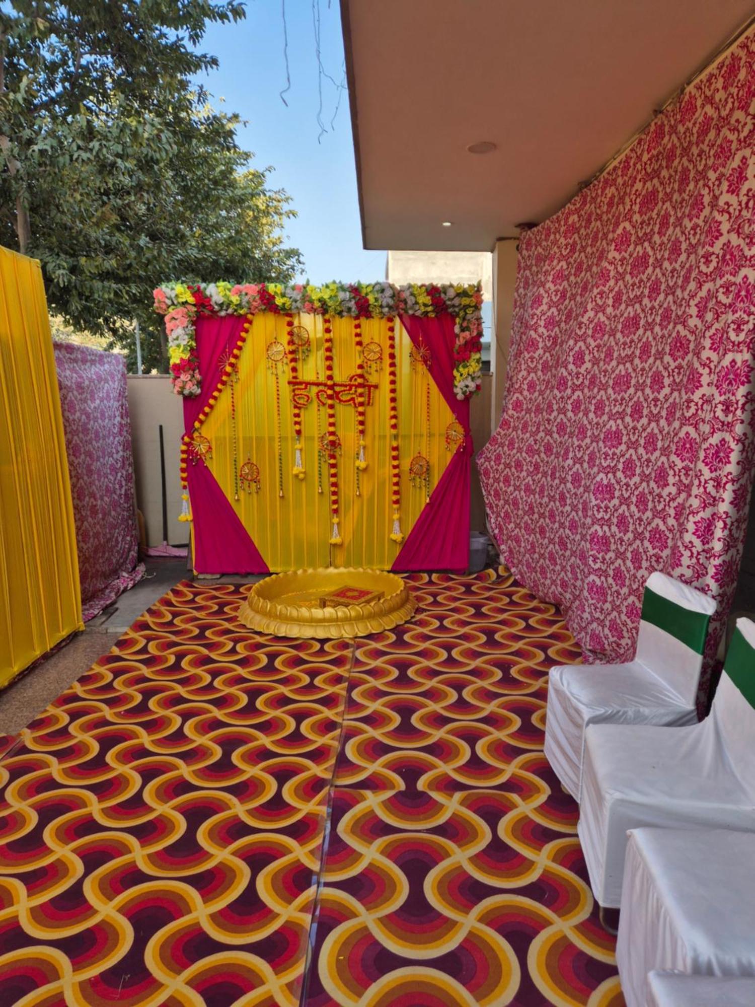 Hotel The Vertigo By Boom Rooms Noida Exterior photo